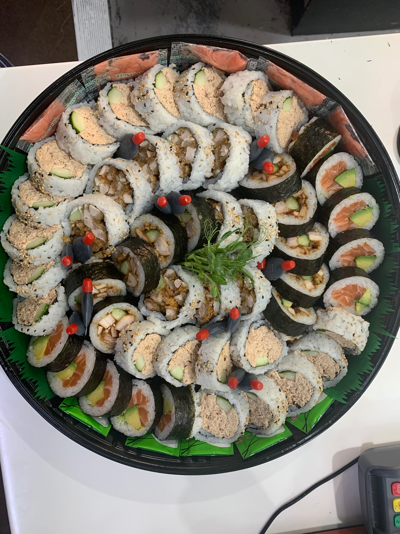 HeyBro Mixed Rolls Platter